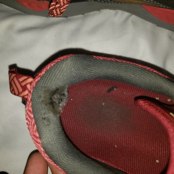 Brooks Cascadia 14 Women's‎ Trail Running Shoes Sneakers Red Size 9 B (Medium) - Picture 9 of 11